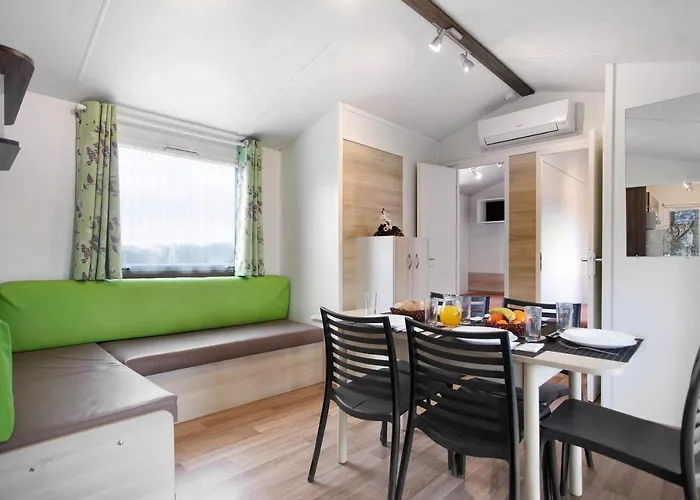 T3 I I I - 15 Min Nazare 木屋